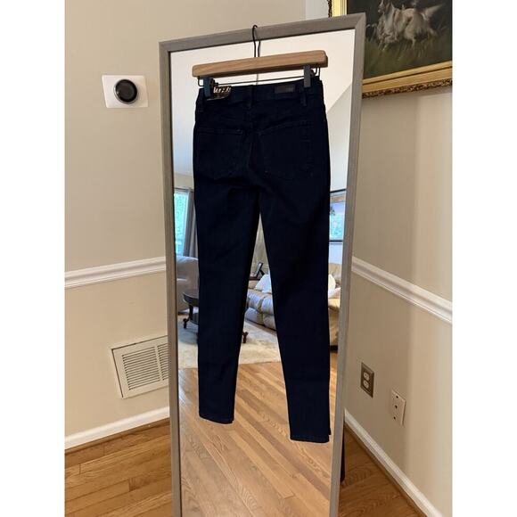 YMI Women's Black Size 1 Dark Denim Jeans 3 button Mid Rise - Picture 2 of 8